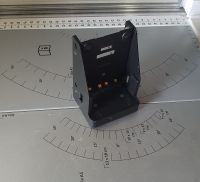 KFZ-Ladehalterung KVC-13 für Kenwood Handfunkgeräte Nordrhein-Westfalen - Marienheide Vorschau