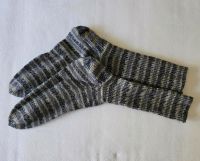 Selbstgestrickte Socken,  Größe 43/44, blau meliert Niedersachsen - Bad Gandersheim Vorschau