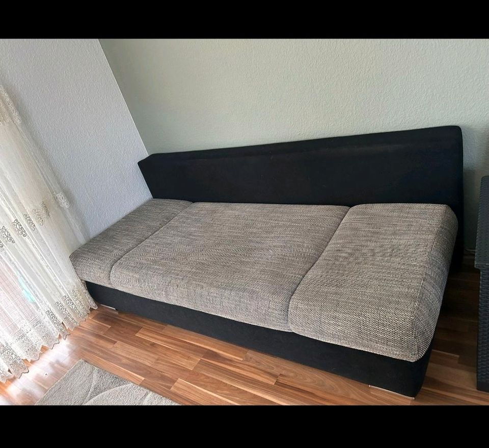 Schlafsofa mit Schlaffunktion in Nürnberg (Mittelfr)