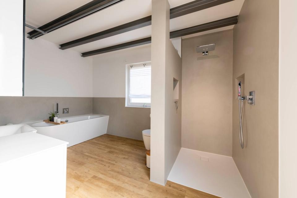 Badsanierung I Fugenloses Badezimmer I Moderne Bäder in Bad Harzburg