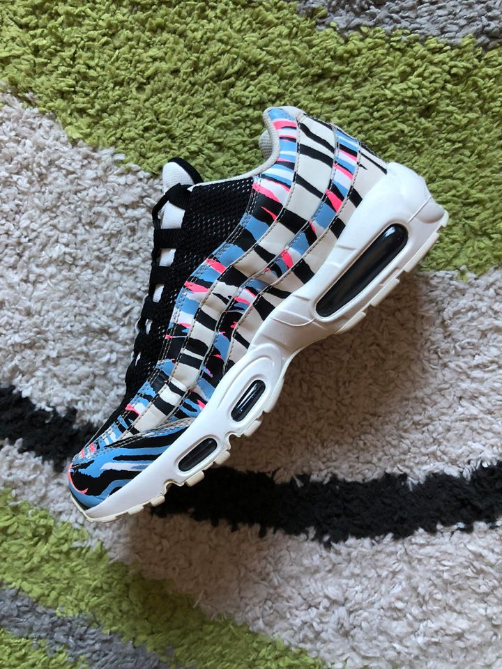 Nike Air Max 95 Korea in Gilzem