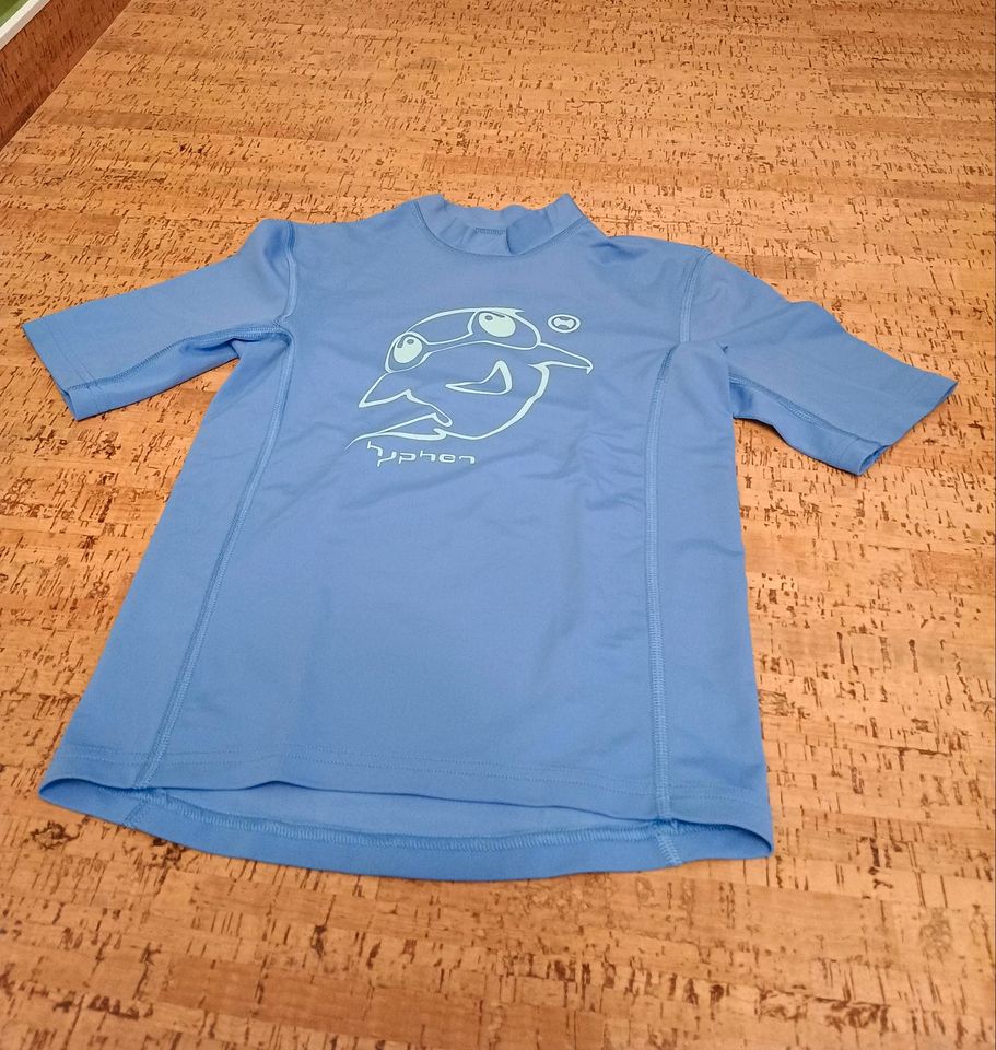 Hyphen Uv Shirts 128/134 (Shirt in der Mitte verkauft) in Teutschenthal