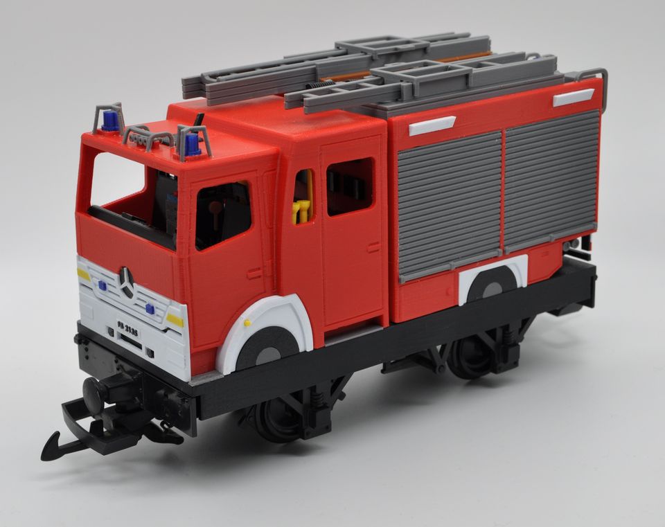 Löschfahrzeug LF Feuerwehr LGB Kleinserie Gartenbahn Modellbau in Bad Vilbel