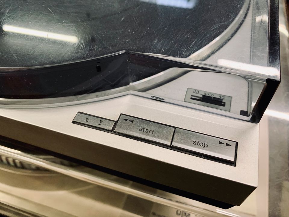 TangentialPlattenspieler Klassiker Technics SL-7 frisch überholt in Düsseldorf