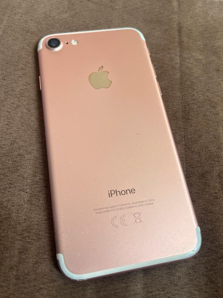 iPhone 7 in Rosé in Kinderhaus