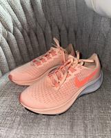 Nike Laufschuhe 36,5 Kr. München - Unterschleißheim Vorschau