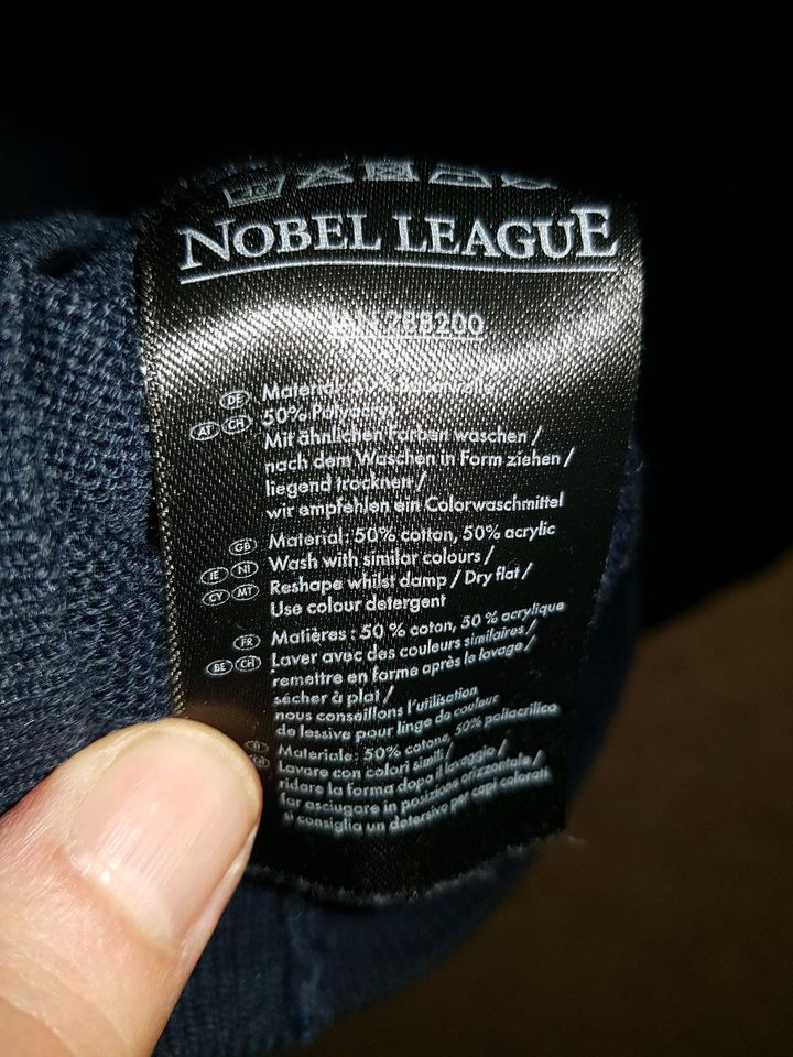 Pullover Nobel League Gr 48/50 in Bremen