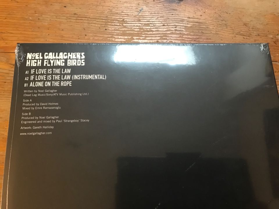 Noel Gallagher‘s High Flying Birds  Vinyl  If Love Is The Law in München