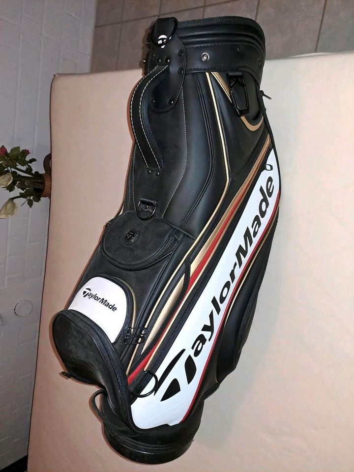TAYLOR MADE  ⛳️  GOLFBAG in Belm