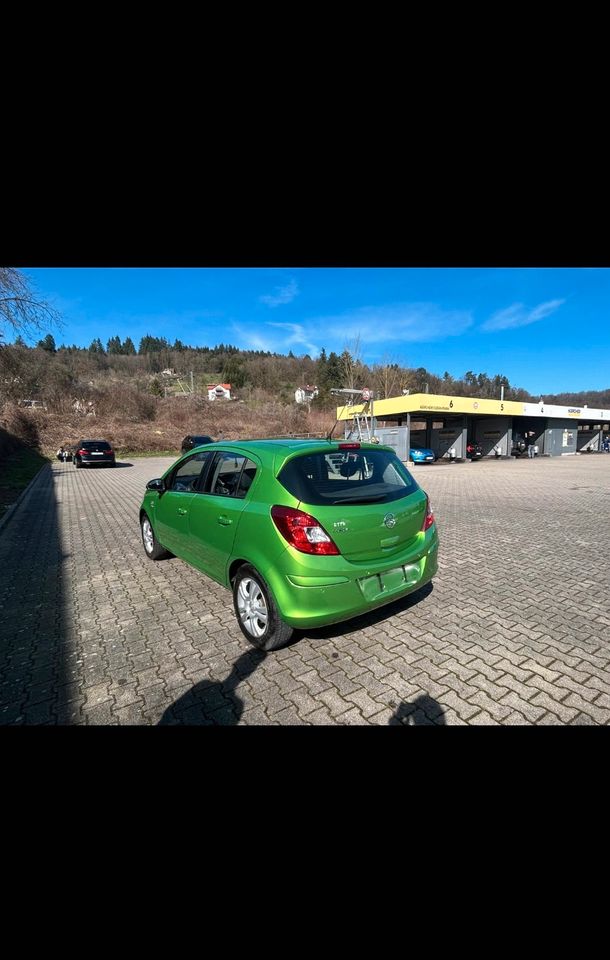 Opel Corsa D Active in Schwäbisch Gmünd