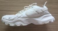 Nike   Sneaker  Schuhe  Gr. 40  Sport Turn  Wanderschuhe Nordrhein-Westfalen - Meinerzhagen Vorschau