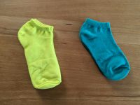 NEU 2 Paar Sneakersocken Füßlinge Junge unisex Gr 23-26 Sachsen - Coswig Vorschau