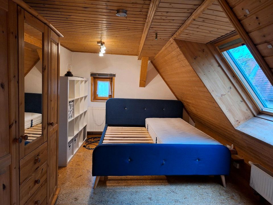 2- Zimmerwohnung teilmöbliert, befristet für 1 Jahr in Metzingen