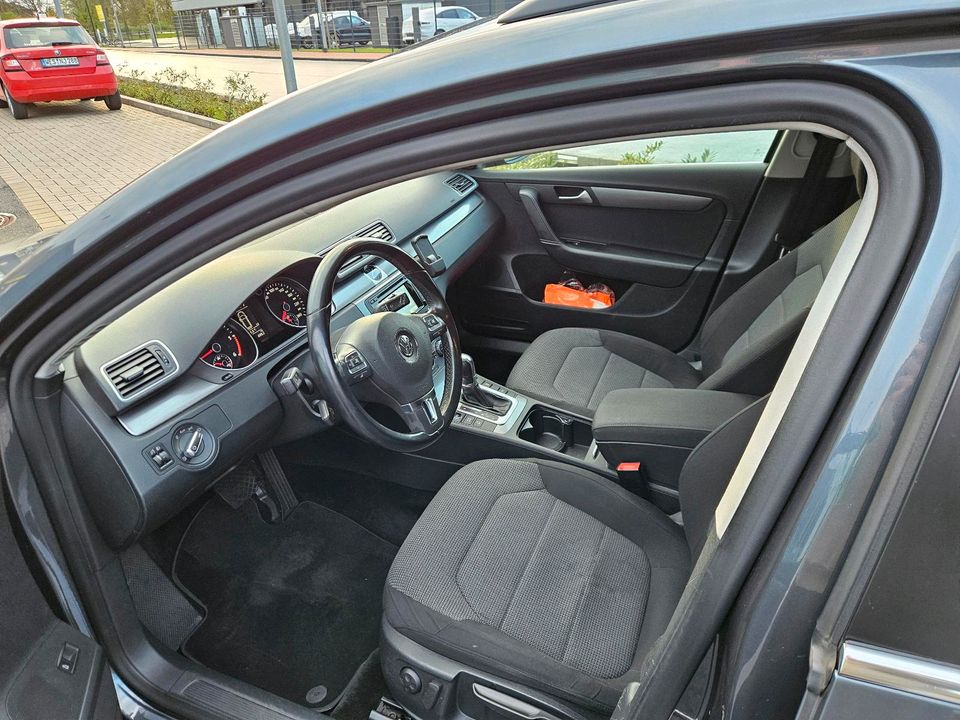 Volkswagen Passat - 2.0 TDI - BlueMotion in Voerde (Niederrhein)