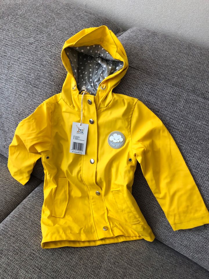 Regenjacke Friesennerz gelb Gr 104 NEU in Gelsenkirchen