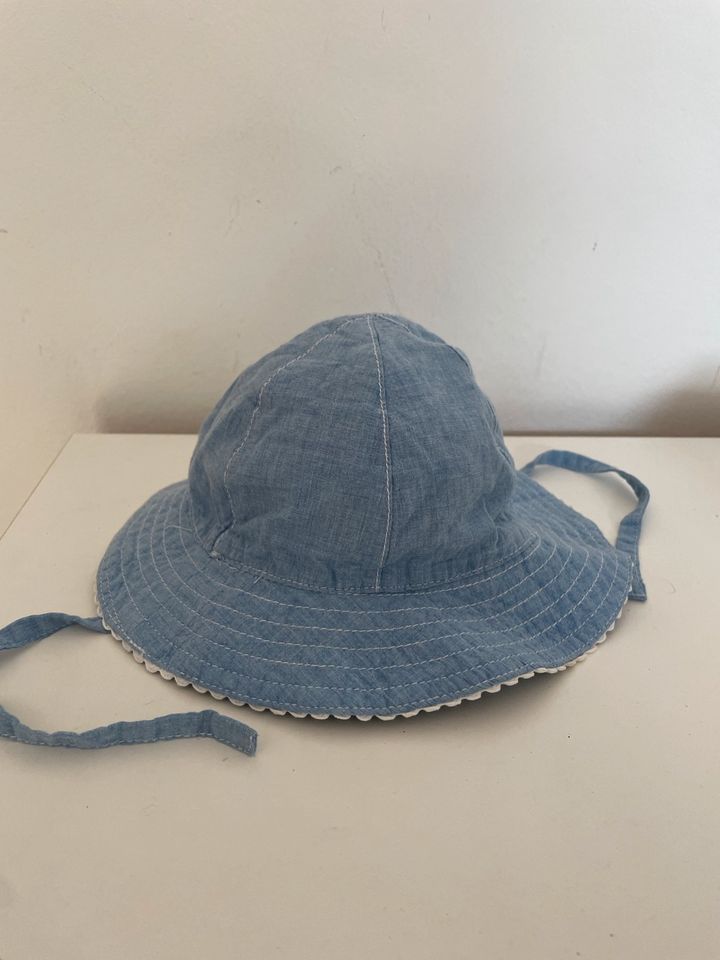 Sonnenhut Gr 74 6-9 Monate h&m Jeansoptik hellblau in München