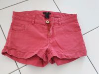 Shorts H&M rot (Größe 34) Baden-Württemberg - Denkendorf Vorschau