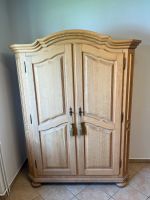 Antiker Schrank / Garderobe Vollholz Handarbeit Saarland - Blieskastel Vorschau