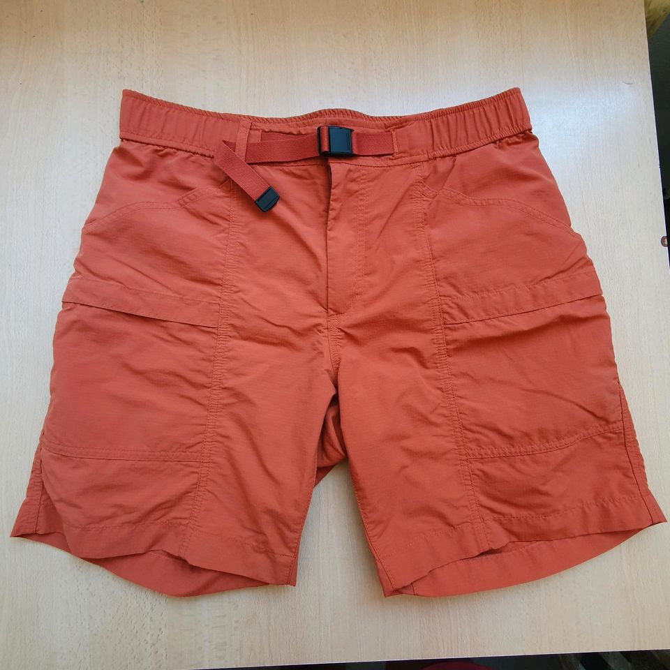 Uniqlo Shorts Kurze Hose in Bad Iburg