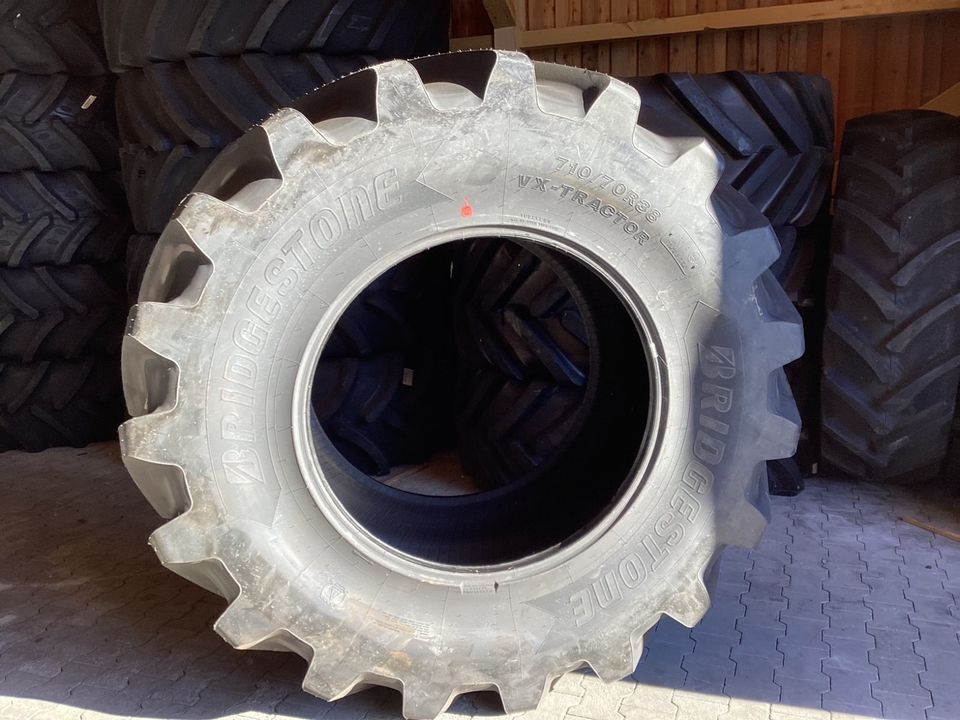 Neue Ackerschlepperreifen 710/70R38 171D Bridgestone VX Tractor in Witzmannsberg