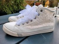 Braut Sneaker Spitze MUSTANG Gr. 41 Nordrhein-Westfalen - Sankt Augustin Vorschau