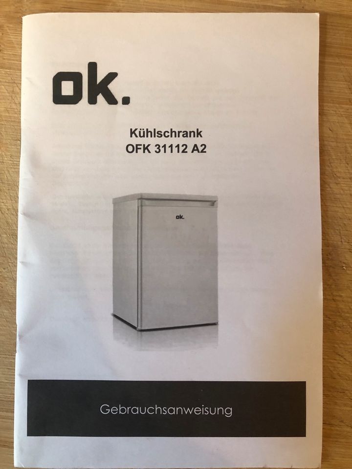 Kühlschrank mit Gefrierfach in Hamburg