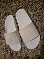 Givenchy Slides Offwhite – Größe 40 – neuwertig Frankfurt am Main - Gallusviertel Vorschau