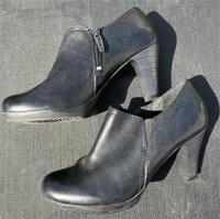 Tamaris Plateau Stiefelette Gr.. 37 Köln - Porz Vorschau