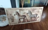 Leinwandbild Wandbild Bild auf Leinwand Zebra Bayern - Fensterbach Vorschau