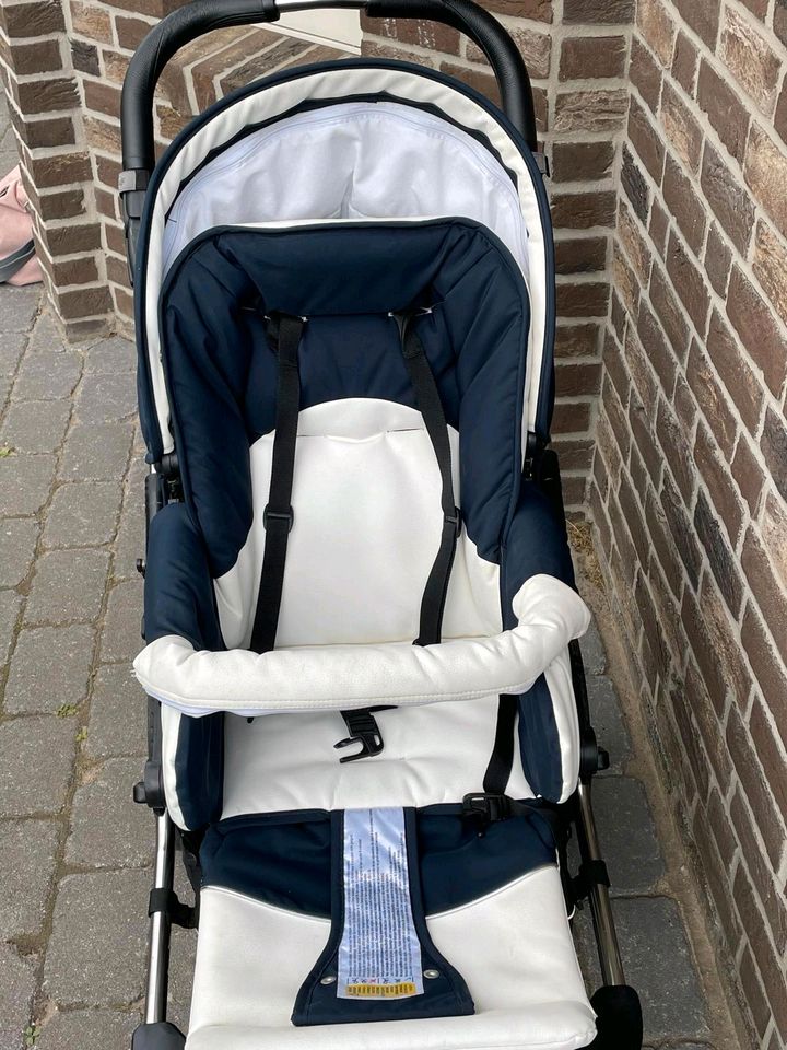 Kinderwagen Emmaljunga Mondial deluxe navi in Holdorf