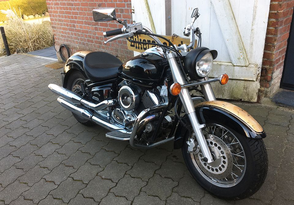 Yamaha XVS 1100 Classic* Black Beauty* Chicano* Service + Tüv neu in Süsel