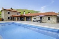 Ferienhaus mit Pool in Gradinje (Kroatien) für 12 Personen + 4 H. Bayern - Regensburg Vorschau