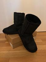 UGG Boots Classic Short II Black Gr. 37 Winterstiefel Leipzig - Meusdorf Vorschau