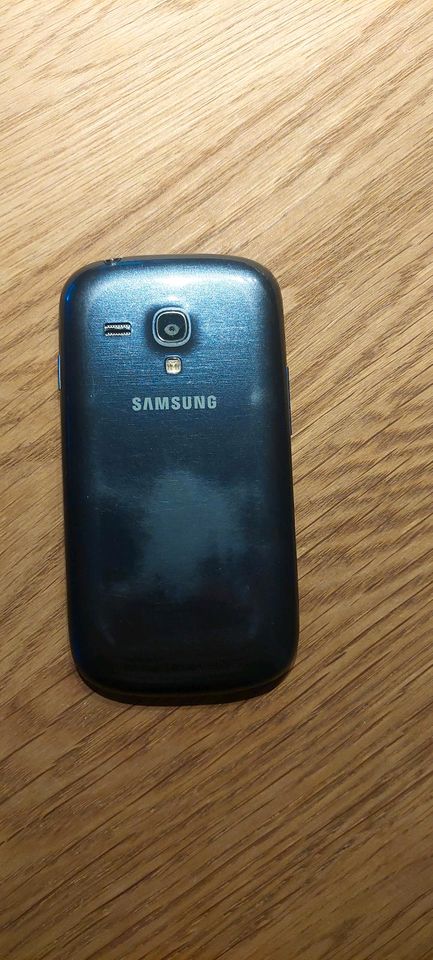 Samsung Galaxy SIII in blau plus Bonus Zugabe in Hückelhoven