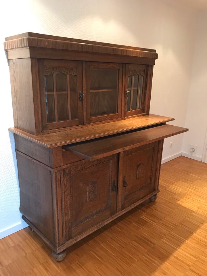 Omas alter Wohnzimmerschrank in Bordesholm