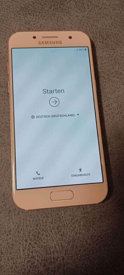 Samsung Galaxy A3 Modell 2017 in Wesel