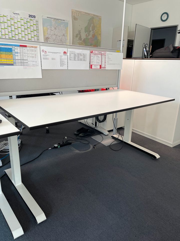 300 Aktenschränke Bürostühle Schreibtische Büroauflösung! in Hamburg