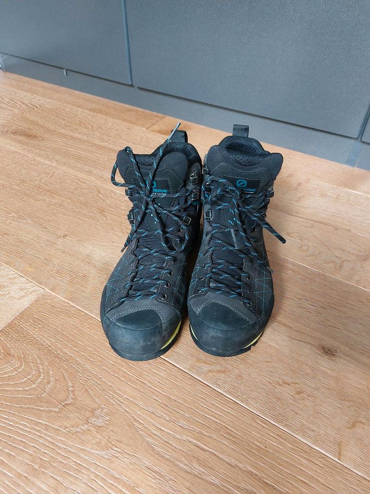 Scarpa Zodiac Plus GTX women Gr. 38 in Essen