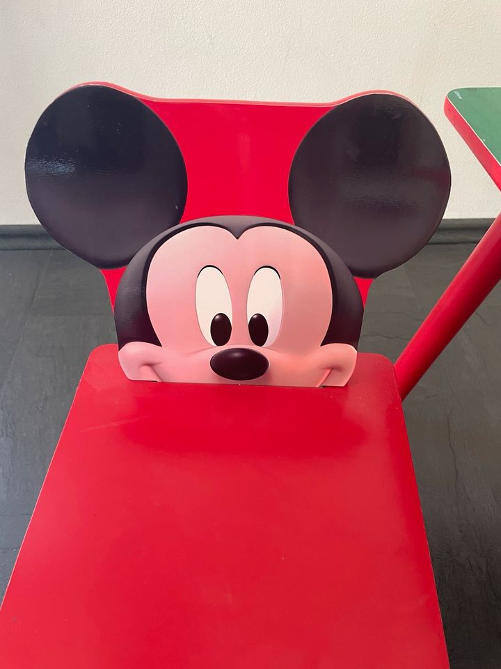 Kindertisch + 2 Stühle Mickey Mouse in Leisnig