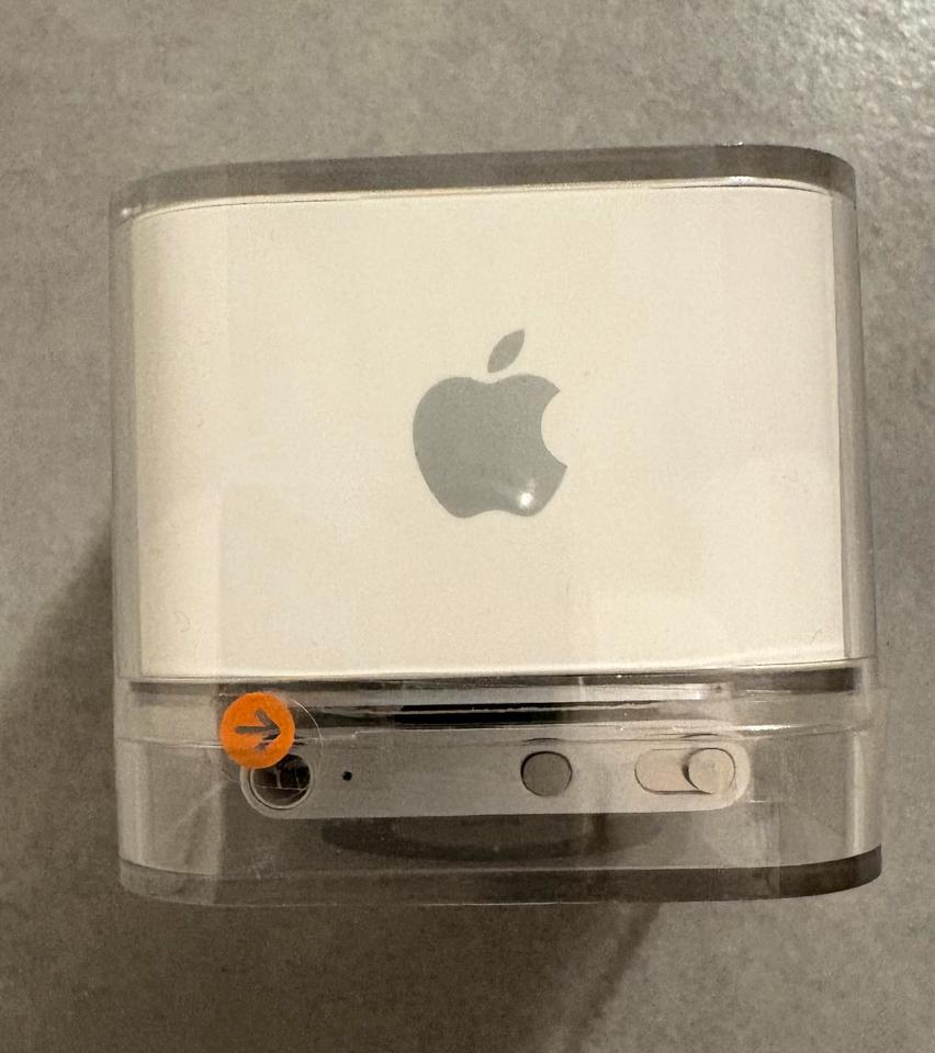 Apple iPod Shuffle 4. Generation 2GB - HELLGRÜN - Sealed NEW in Mettenheim