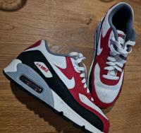 Nike Air Max, Rot Weiß Grau, Gr. 37,5 Hessen - Langenselbold Vorschau
