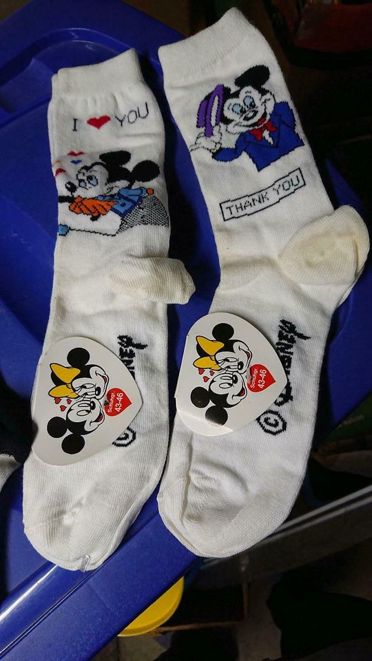 Socken Disney Mickey mouse Größe 42-43-46 Neu siehe Bilder in Pfungstadt