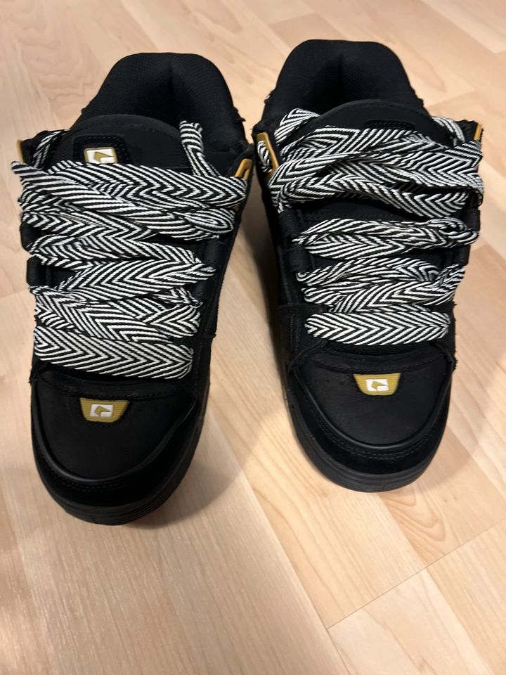 Globe skater Schuhe Größe 42,5 in Traunreut