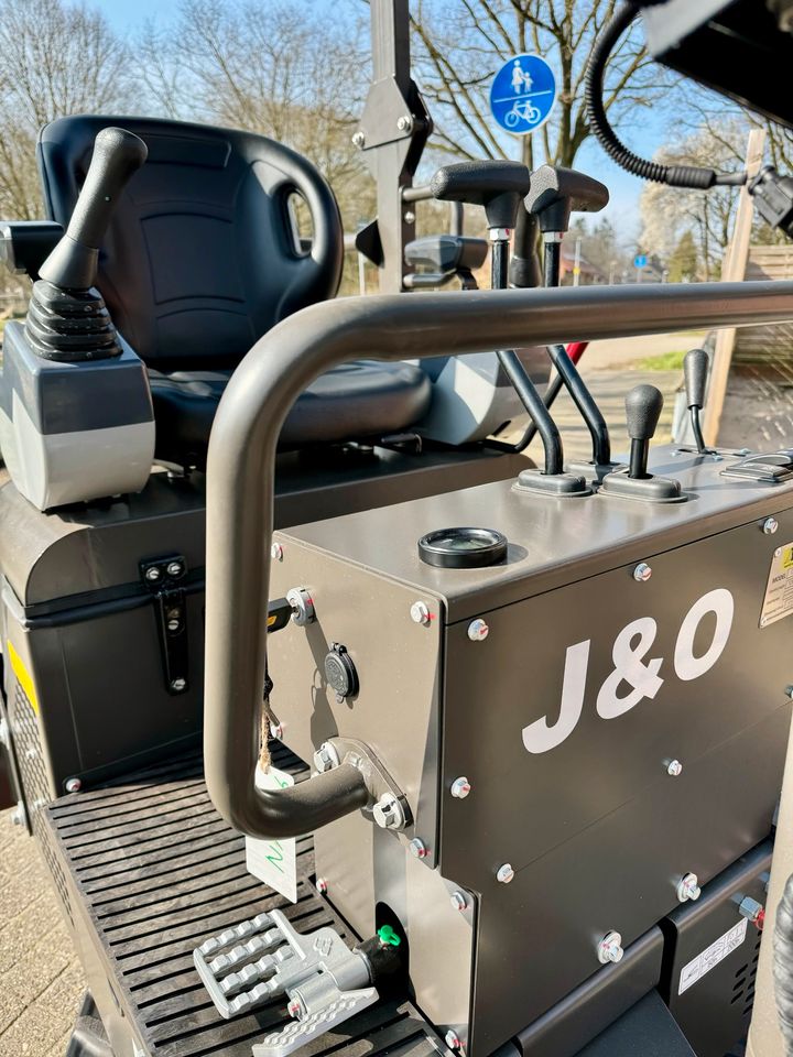 J&O Minibagger CTX 8010 mit Servo Steuerung Hydraulischem Daumen in Nordhorn