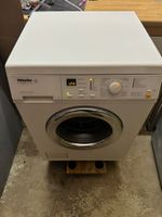 Miele Waschmaschine W 2241 WPS mit Wabentrommel Top Zustand Nordrhein-Westfalen - Schwerte Vorschau