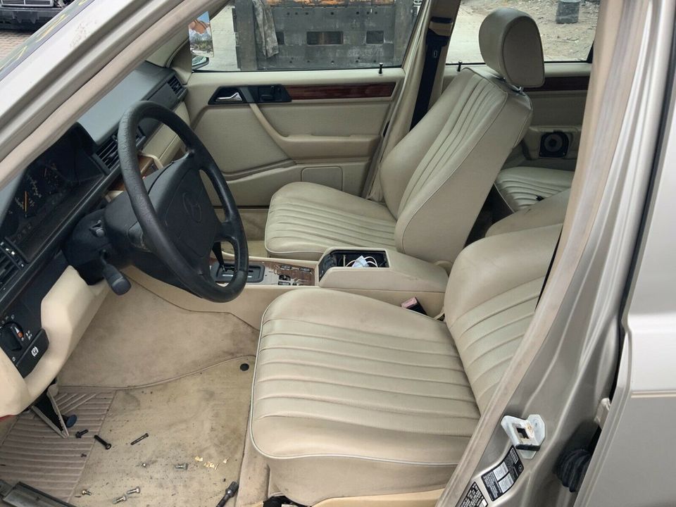 Mercedes Benz W124T E320 Alle Ersatzteile ab1€ Farbe:702 rauchsil in Havixbeck