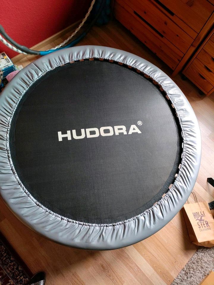 Hudora, Trampolin, 140 cm Durchmesser in Herford