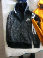 2x Hoodie Jacke SweatGr. 170, Junge, 1x neu, 1x getragen Chapter München - Laim Vorschau