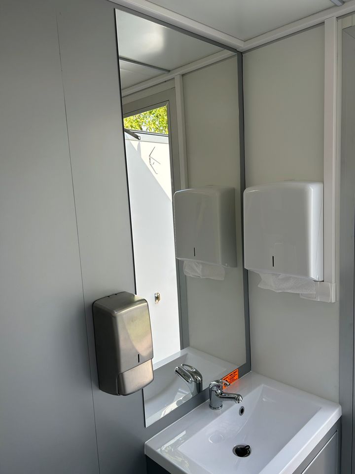 Toilettenwagen Wc-Wagen mieten 1 und 1 Rees in Rees