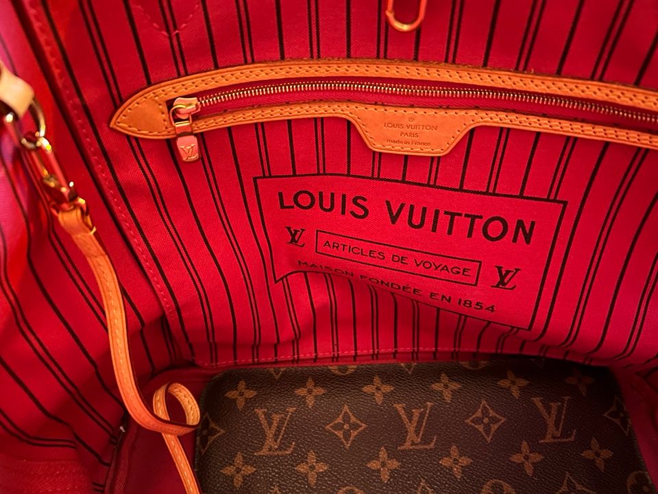 Louis Vuitton Tasche Monogramm wie neu in Engelskirchen